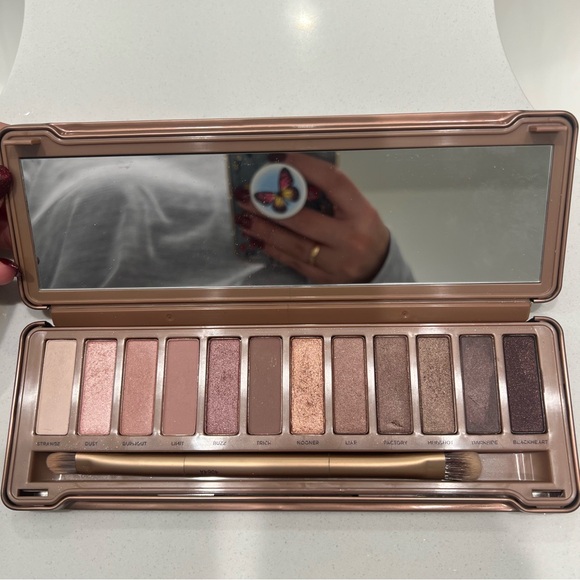 Urban Decay Naked3 Eyeshadow Palette - Rose Gold - Picture 2 of 4